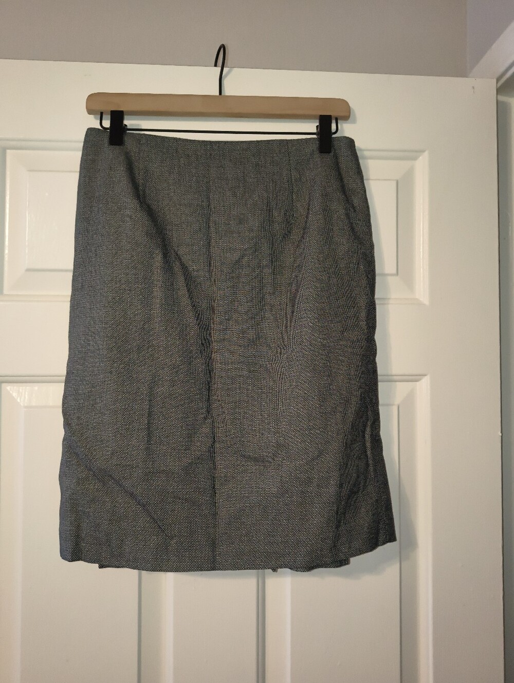 Isabel & Nina Gray Career Skirt Size 2
